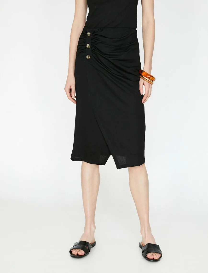 12032 Black Button Detailed Midi Skirt