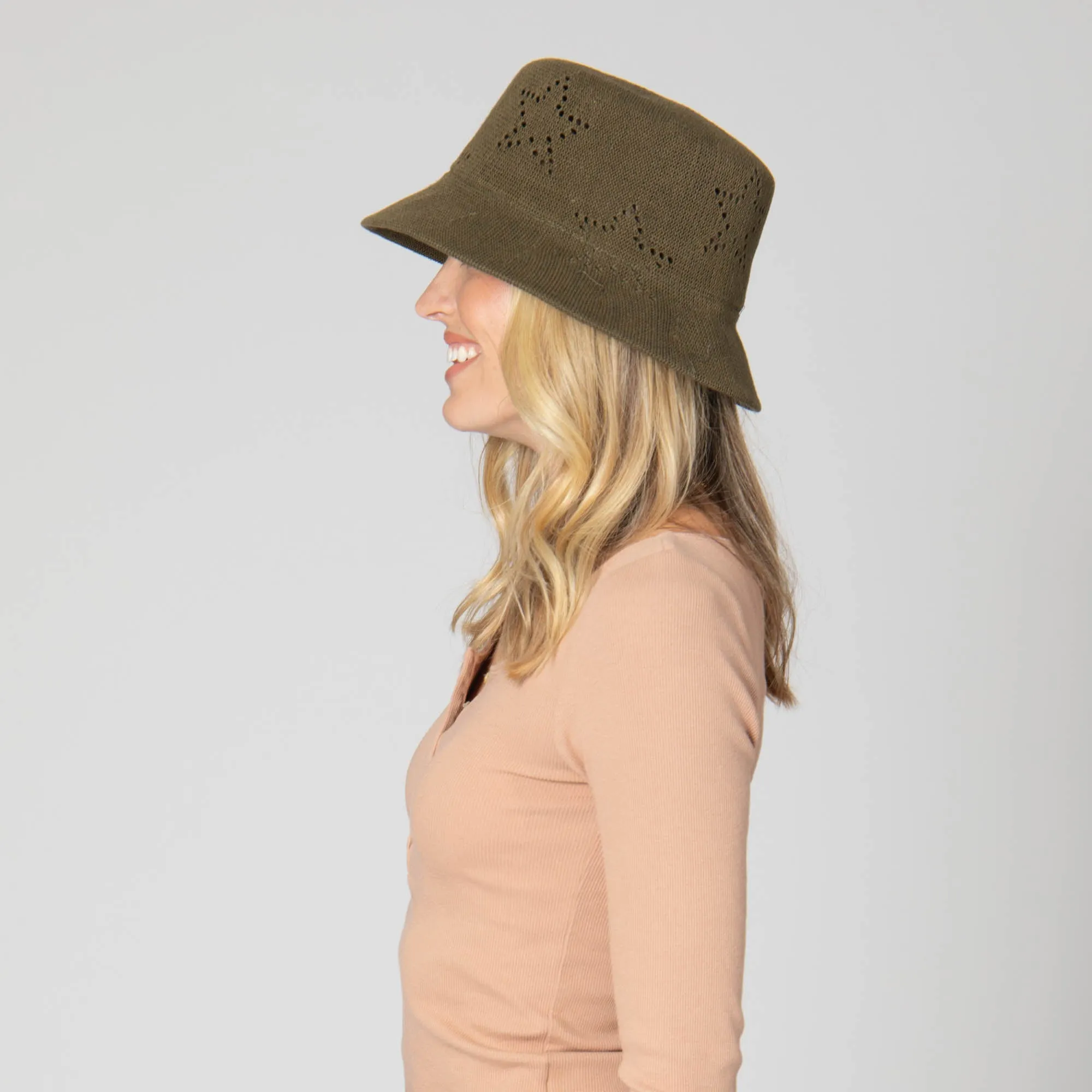 Eliza - Bucket Hat with Star Pointelle Details