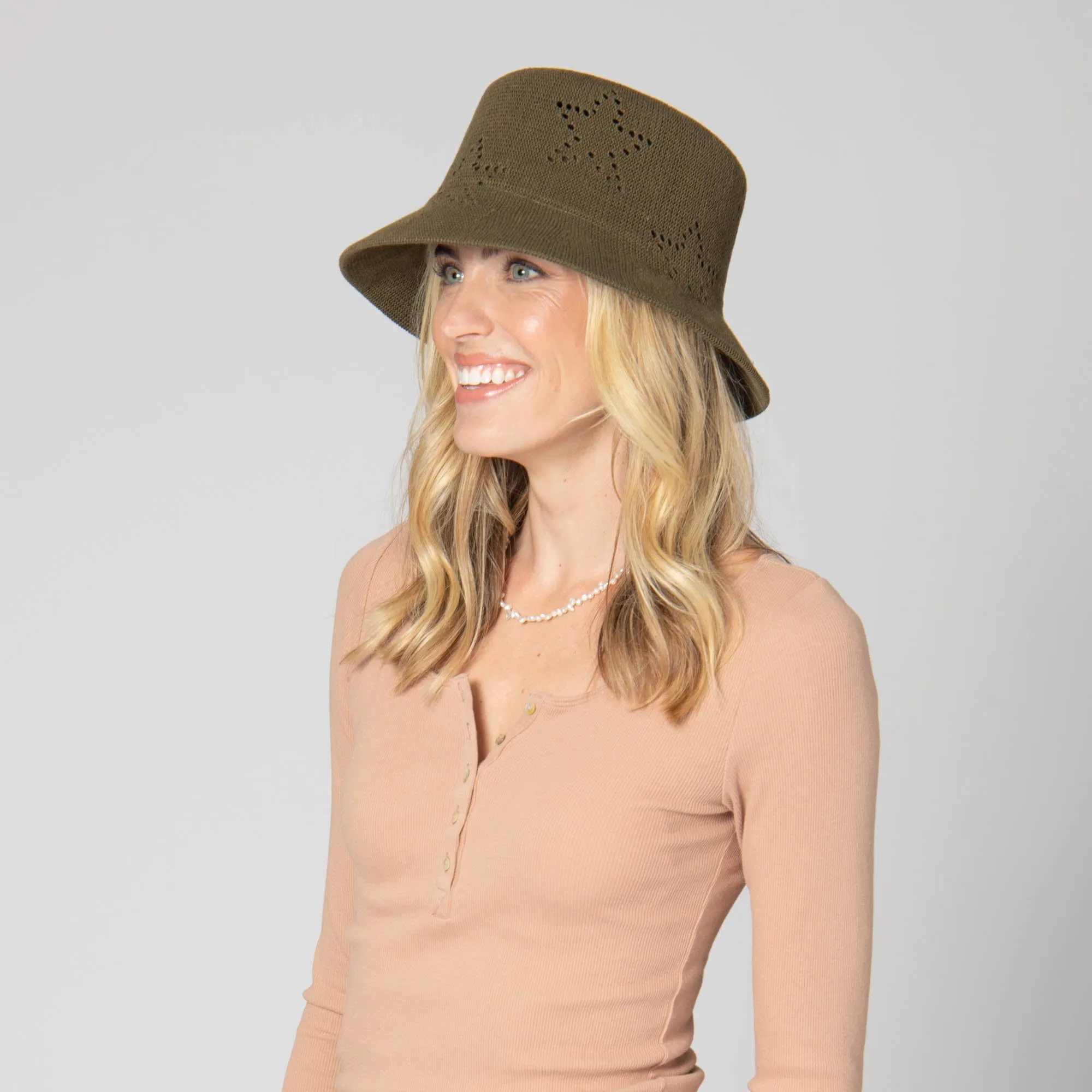 Eliza - Bucket Hat with Star Pointelle Details
