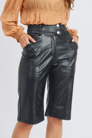 FAUX LEATHER WIDE BERMUDA PANTS