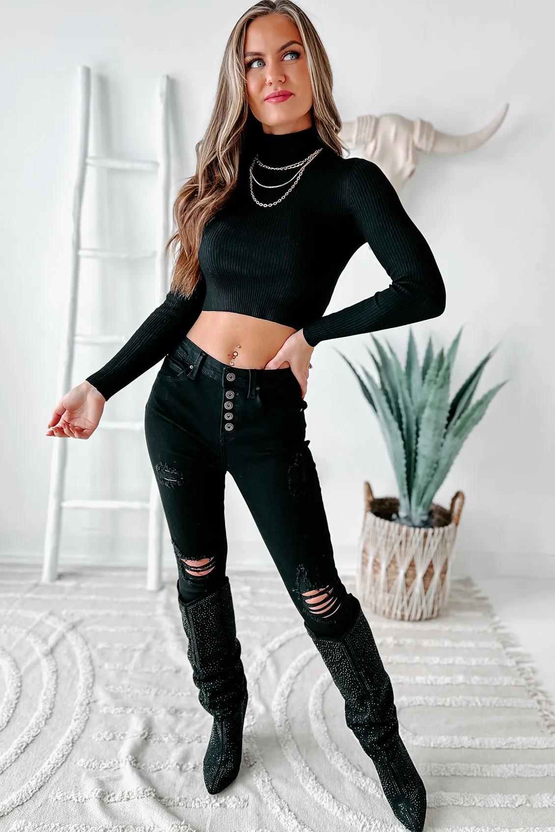 Jayce Ribbed Turtleneck Crop Top (Black)