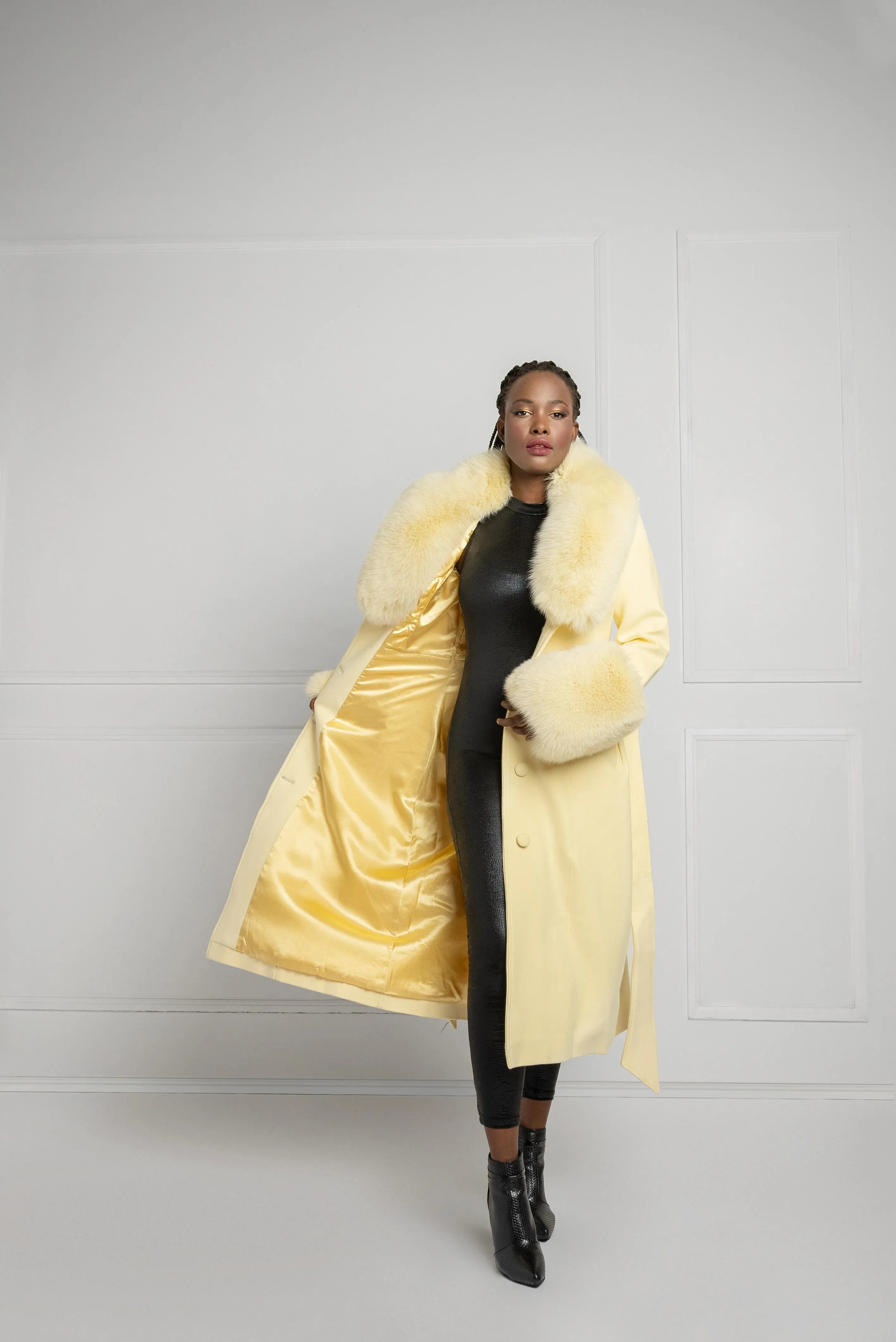 Kolleen Boutique Cashmere Coat with Fox Fur Accents