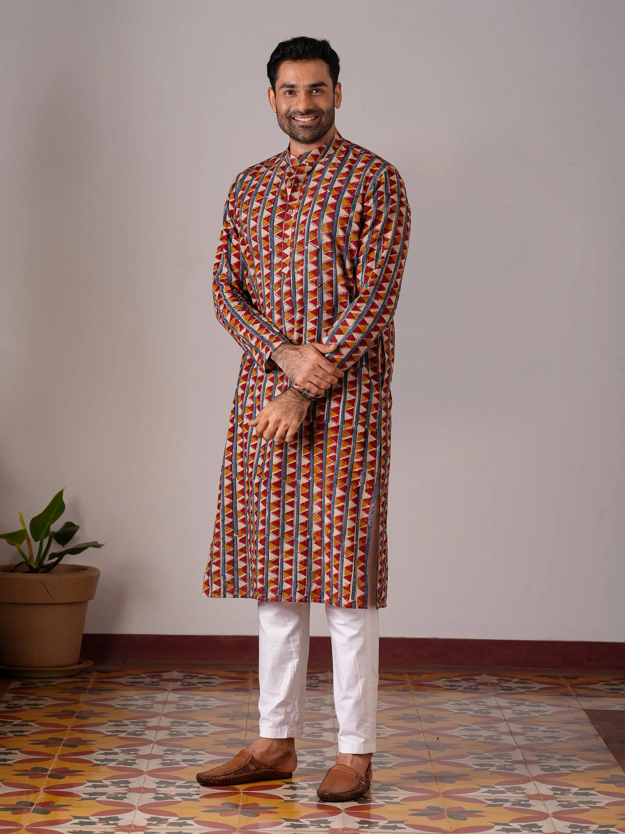 Maroon Geometric Print Men’s Kurta