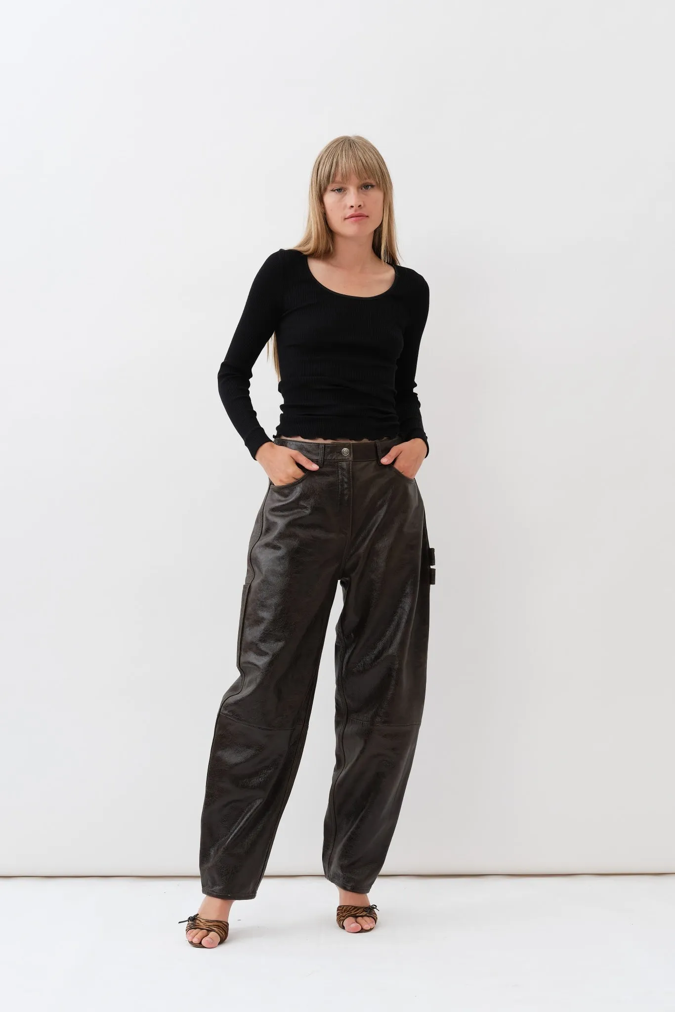 Scarlett Pants — Distressed Brown