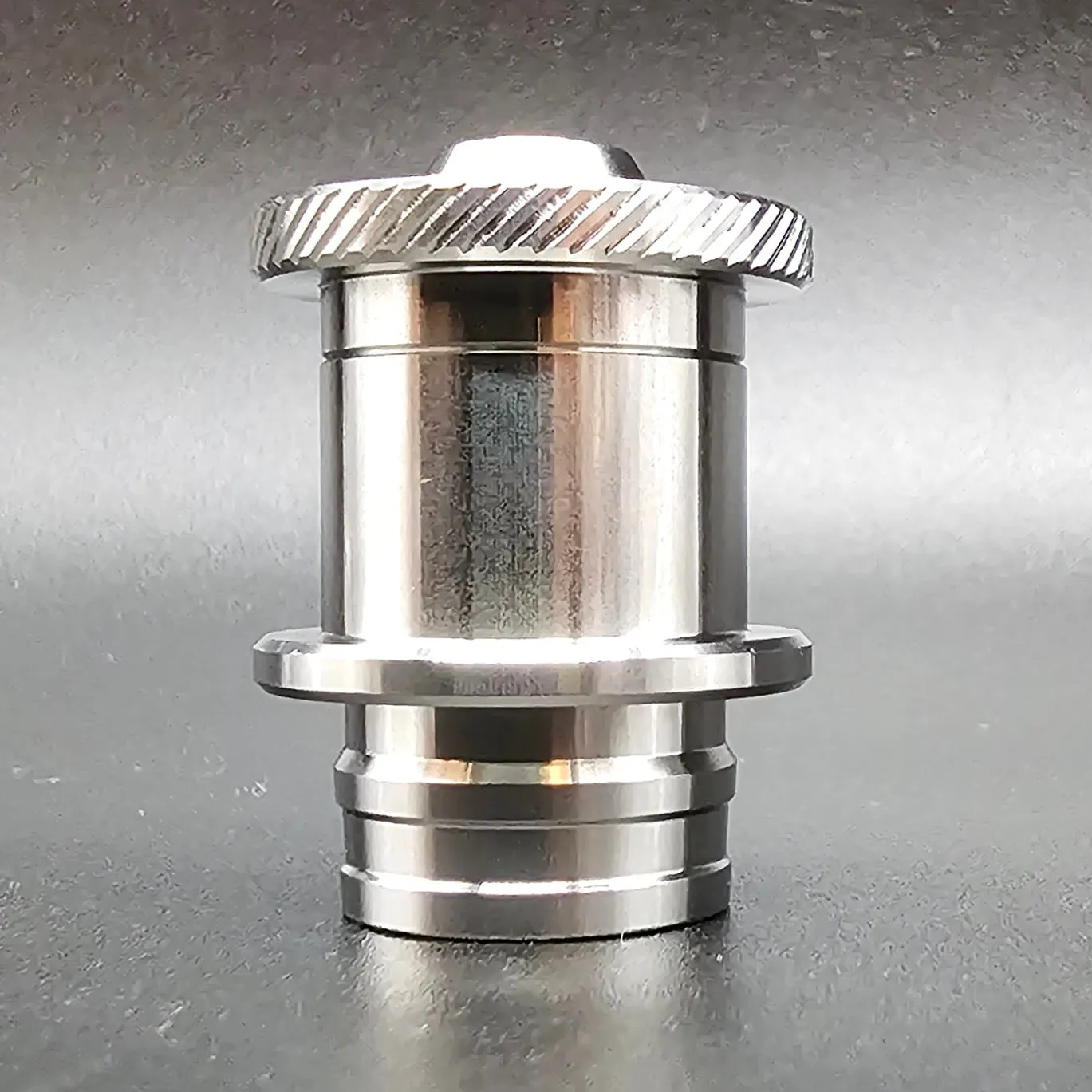 Thermal Twist Housing