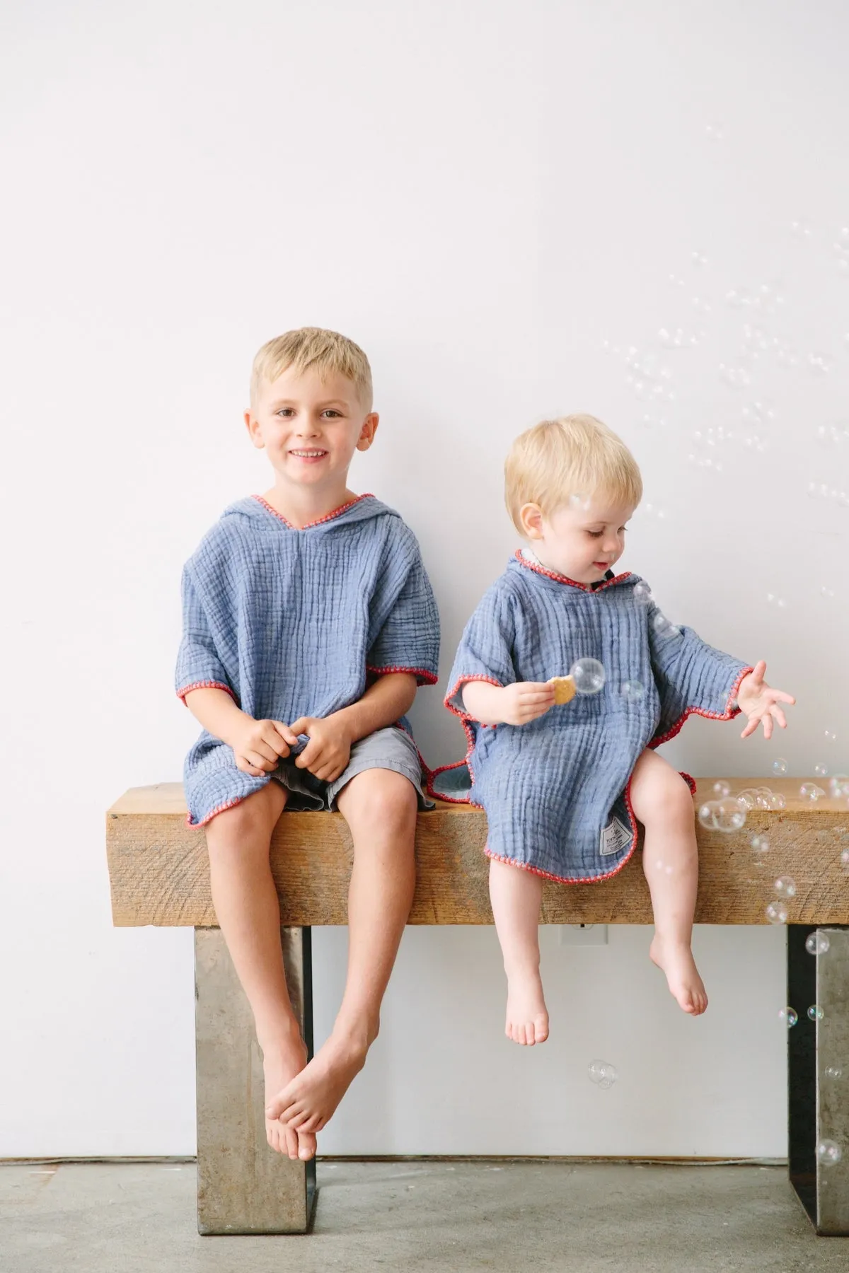 Tofino Towel The Pebble Kids Poncho | 12-24 M, 2-6 Y | Coral, Grey, Sage & Charcoal